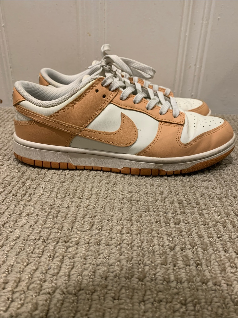 Nike Low-Top Sneakers in Peach and White